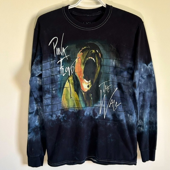 Liquid Blue Other - 2017 Men’s Liquid Blue Pink Floyd The Wall long sleeve Shirt Size S